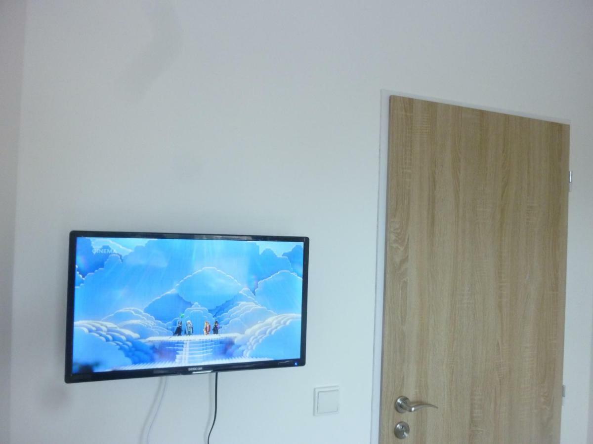 Apartman Van Ng Прага Екстериор снимка